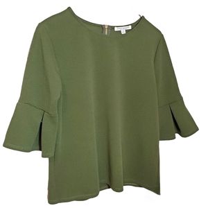 3 for $25 🫒 Green Top with Bell Sleeves